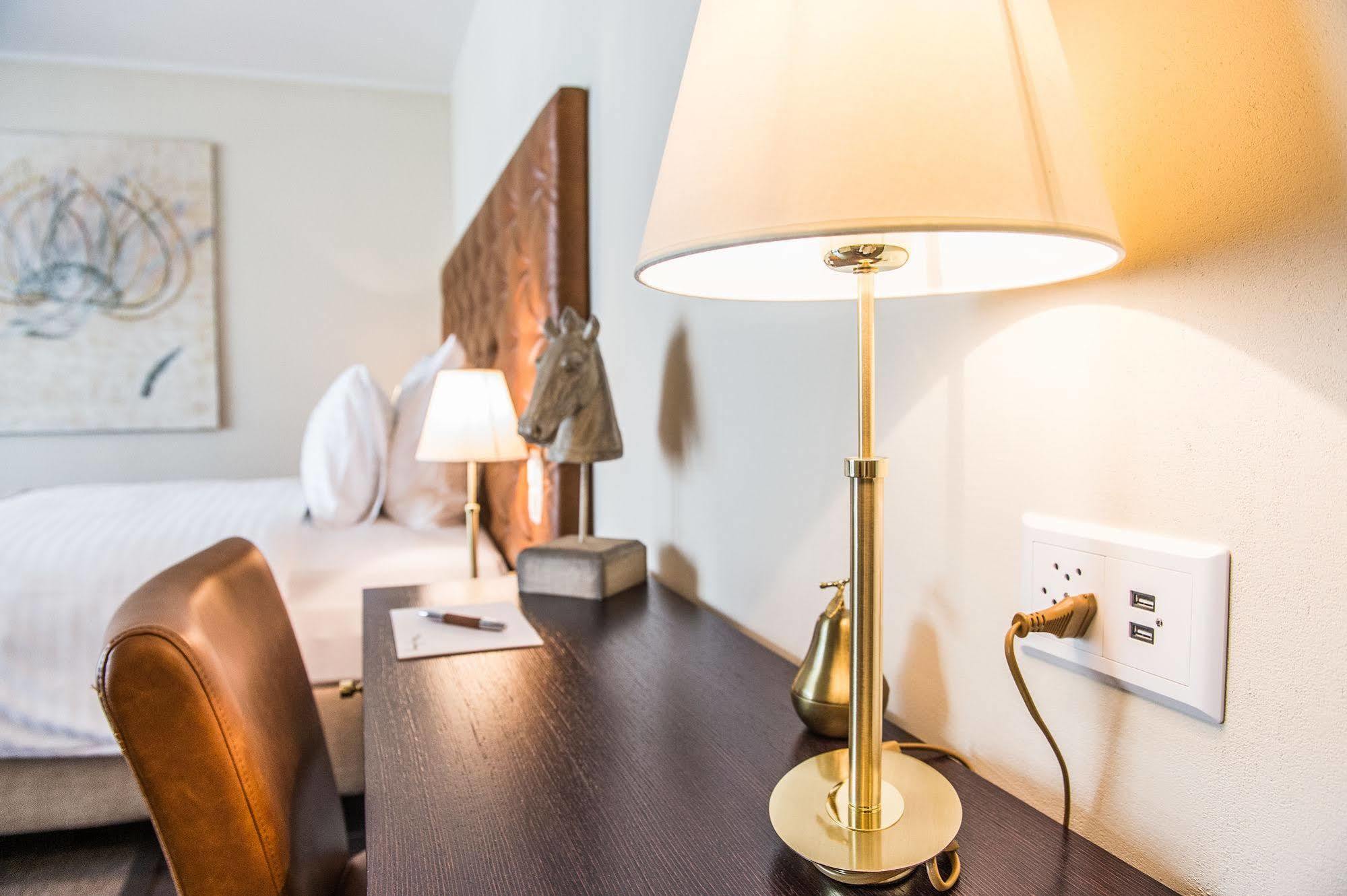 Hotel My Way Zuerich Валлизеллен Экстерьер фото