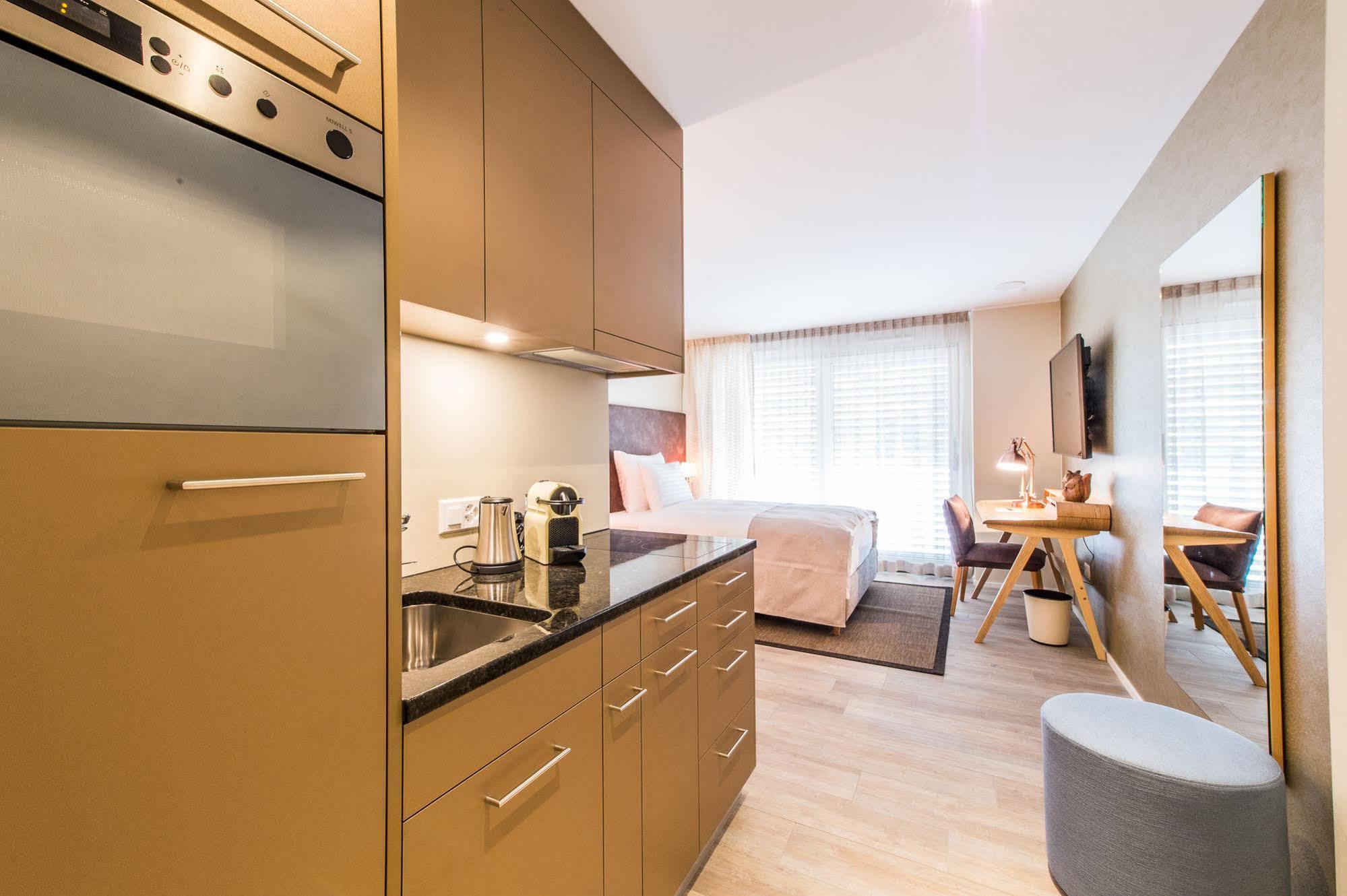 Hotel My Way Zuerich Валлизеллен Экстерьер фото